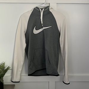 Women’s Nike sweatshirt